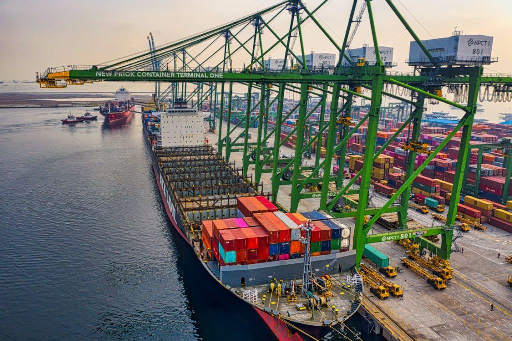 major trade agreements shaping global container shipping at port