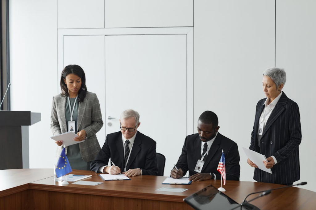 what is de-escalation in conflict shown through diplomatic talks